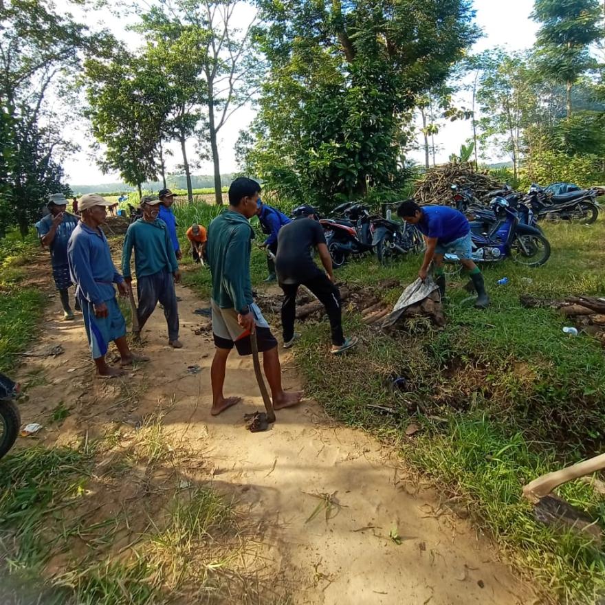 Kegiatan Bakti Sosial Aparatur Tiyuh Makarti